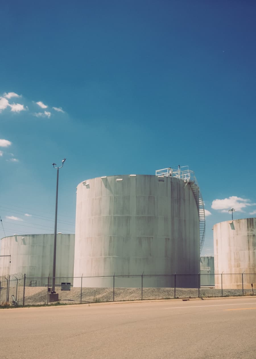 Storage tanks