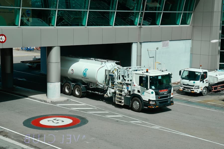 Airport fuel tanker