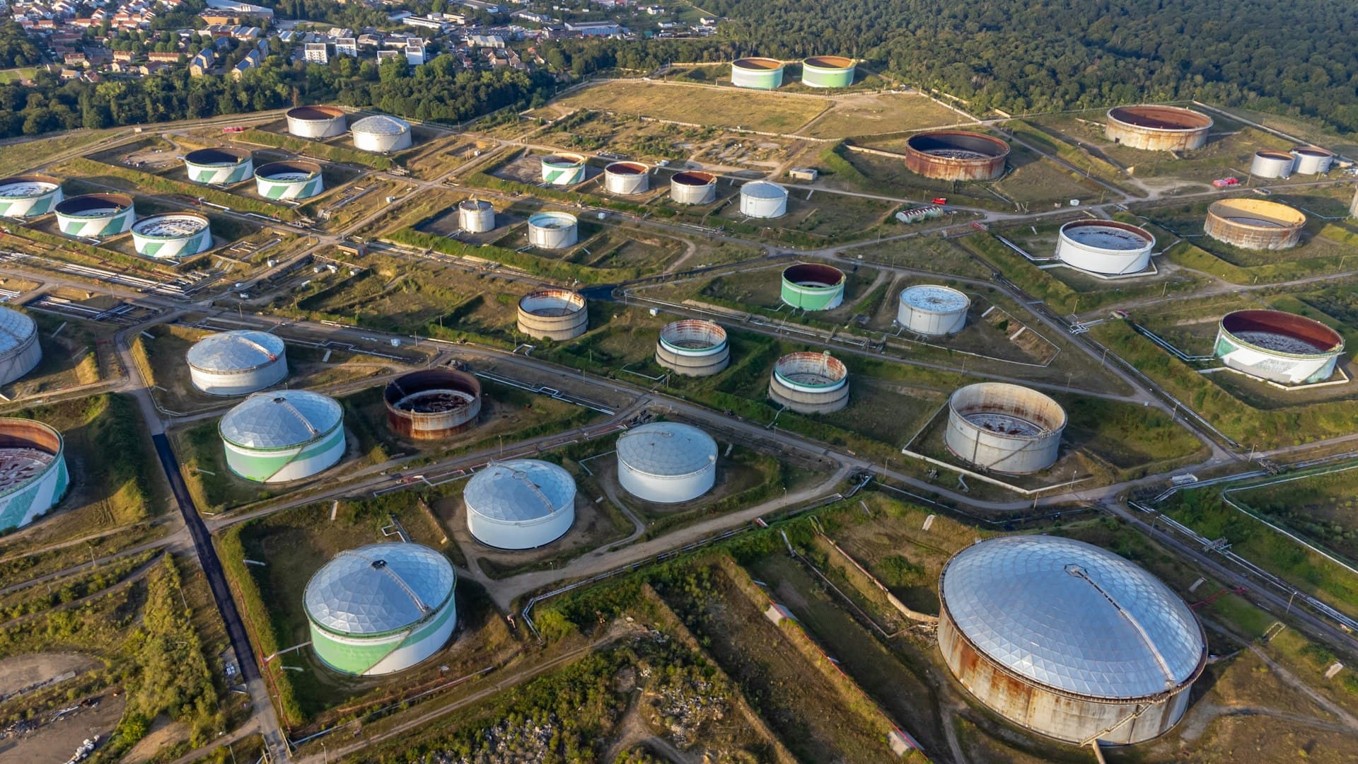 Delivering Integrated Infrastructure, Operations & Technology Solutions Across Critical Industries
